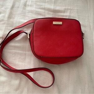 Red Kate spade crossbody